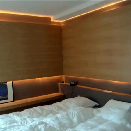 Les Trois Glycines Ardenne Winenne